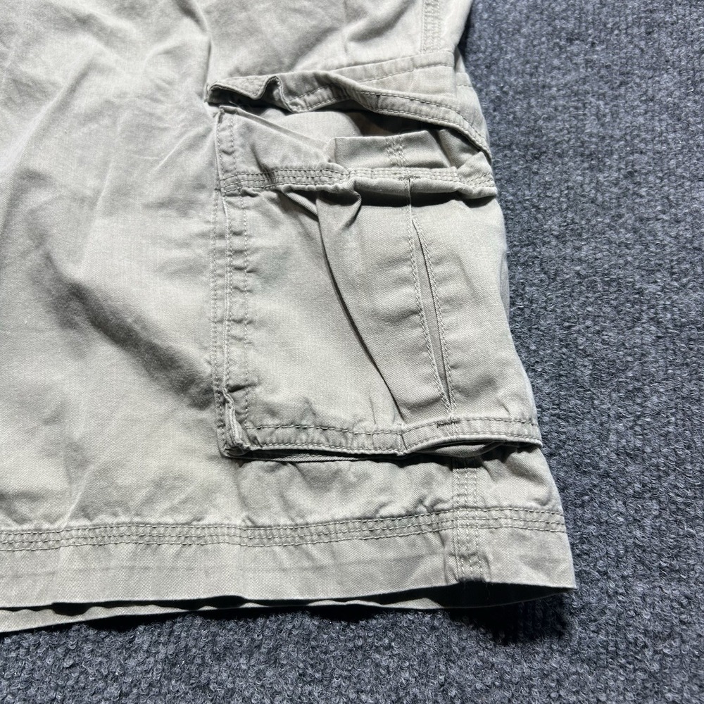 Columbia Men's 38 Cotton Cargo Shorts Beige Flat Front Pockets Button Outdoor - Picture 4 of 14